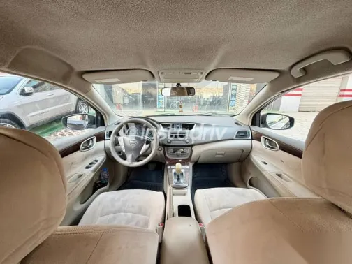 نيسان سنترا 2018 رمادي مستعملة للبيع - 7