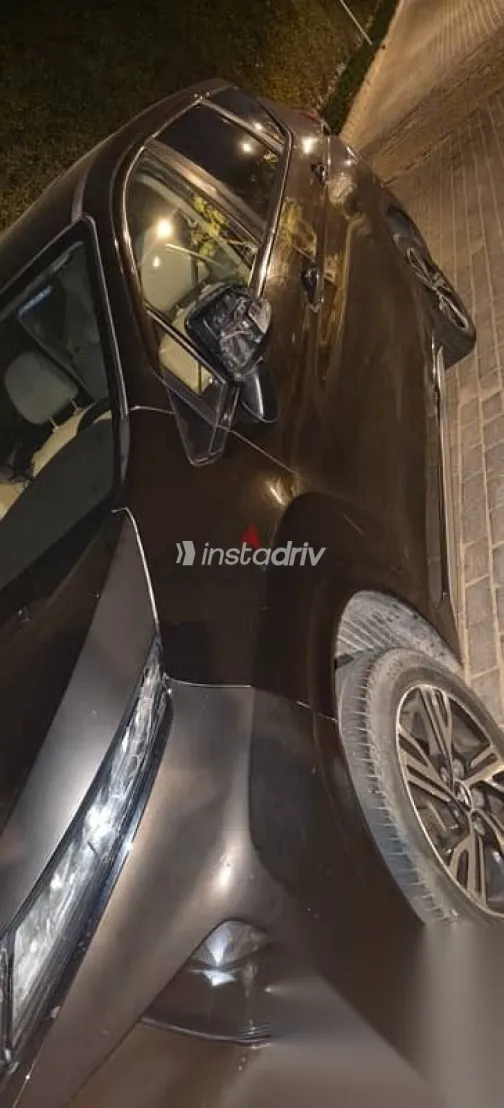 ميتسوبيشي اكسباندر 2022 بني مستعملة للبيع - 3