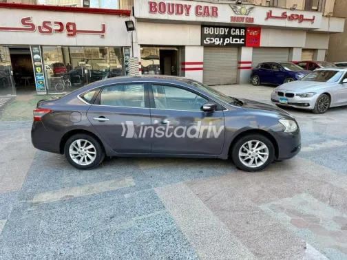 نيسان سنترا 2018 رمادي مستعملة للبيع - 2