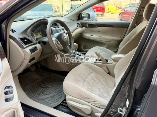 نيسان سنترا 2018 رمادي مستعملة للبيع - 5