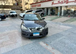 نيسان سنترا 2018 رمادي مستعملة للبيع