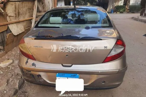 اسبيرانزا M11 2010 بيج مستعملة للبيع - 2