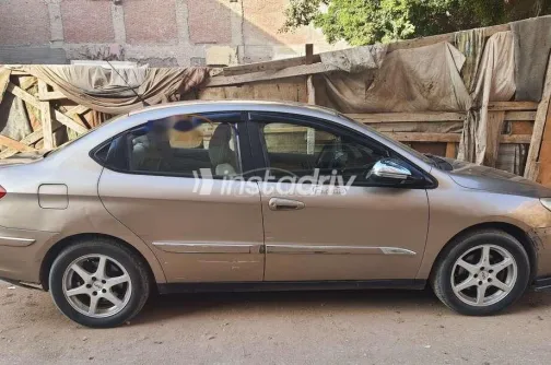 اسبيرانزا M11 2010 بيج مستعملة للبيع - 3