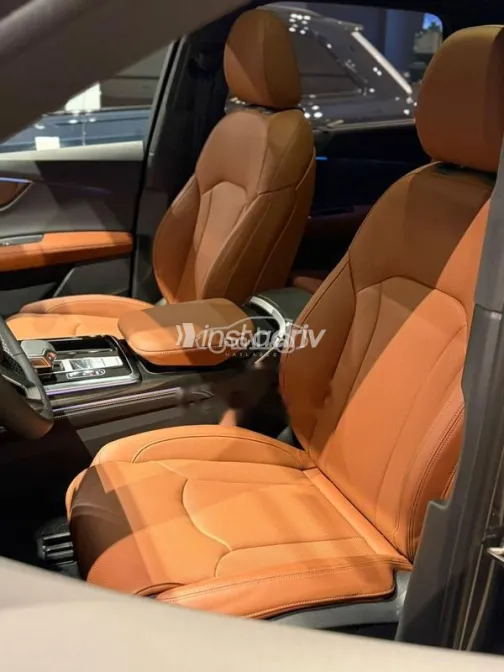 اودي Q7 2025 رمادي مستعملة للبيع - 5