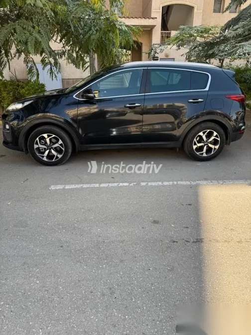 كيا سبورتاج 2022 أسود مستعملة للبيع - 2