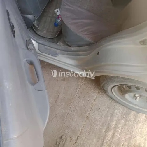 هيونداي فيرنا 2006 فضي مستعملة للبيع - 6