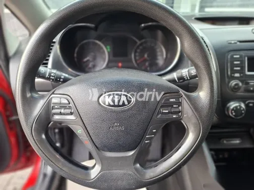 كيا سيراتو 2016 أحمر مستعملة للبيع - 9