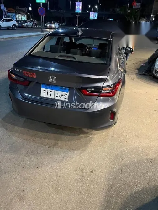 Honda City 2021 Silver Used for Sale - 1