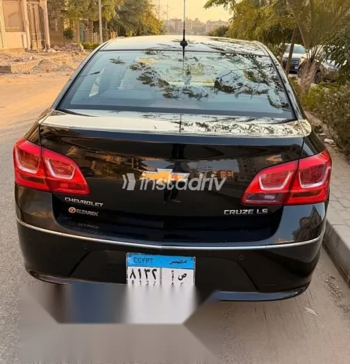 شيفروليه كروز 2016 أسود مستعملة للبيع - 3