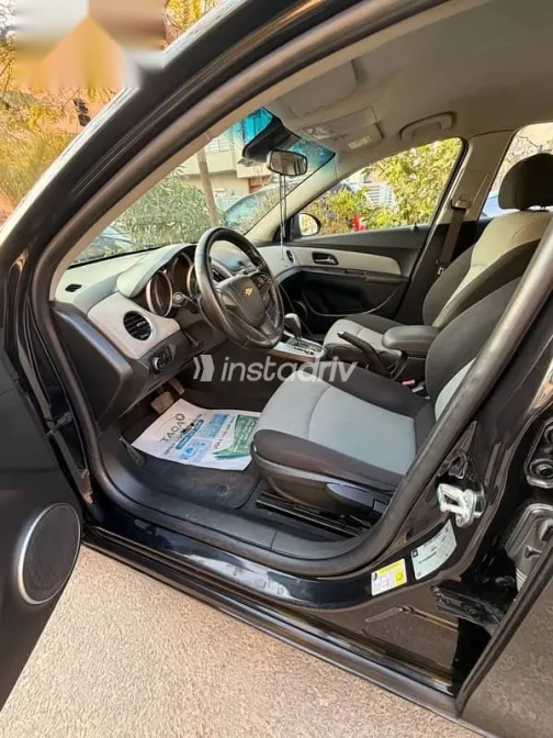 شيفروليه كروز 2016 أسود مستعملة للبيع - 4