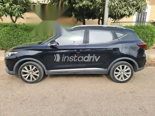 ام جى ZS 2022 أسود مستعملة للبيع - 1