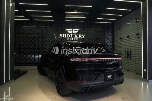 Porsche Cayenne 2024 Black Used for Sale - 3