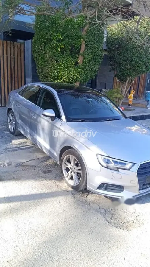 اودي A3 2019 أبيض مستعملة للبيع - 1