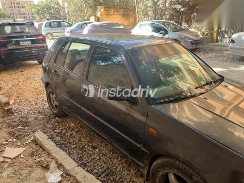 فولكس فاغن جولف 1994 رمادي مستعملة للبيع - 3