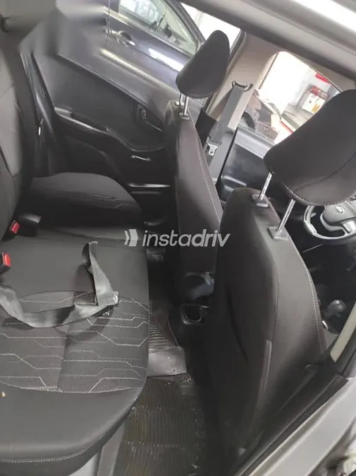 كيا بيكانتو 2016 فضي مستعملة للبيع - 2