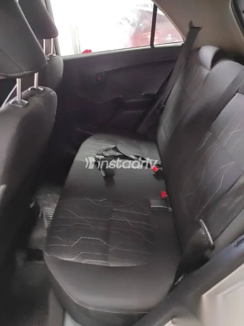 كيا بيكانتو 2016 فضي مستعملة للبيع - 3