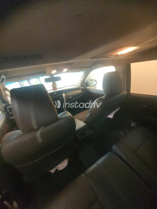 تويوتا فورتشنر 2021 أبيض مستعملة للبيع - 1