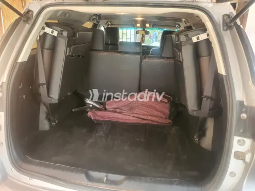 تويوتا فورتشنر 2021 أبيض مستعملة للبيع - 9