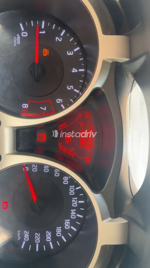 نيسان جوك 2013 أبيض مستعملة للبيع - 2