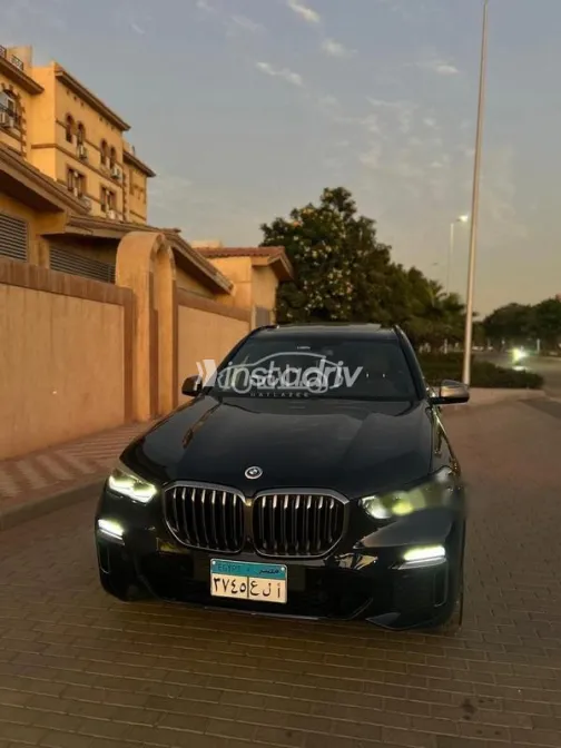 بي ام دبليو X5 2020 أسود مستعملة للبيع - 1