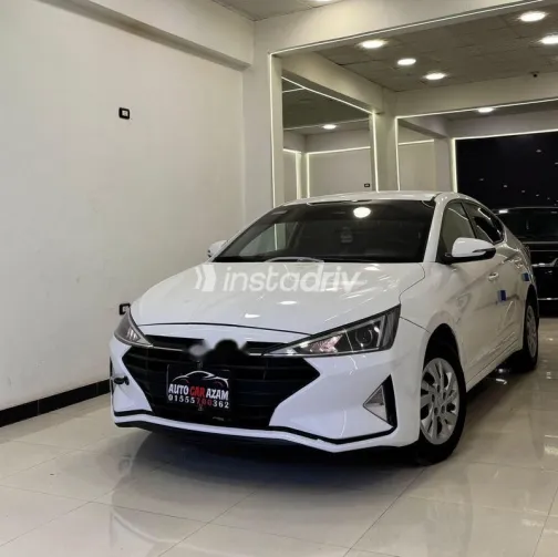 هيونداي إلنترا اى دى 2020 أبيض مستعملة للبيع - 1