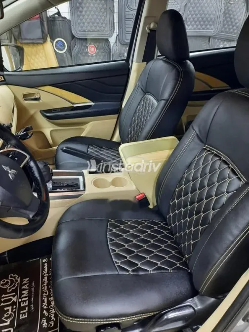 Mitsubishi Xpander 2024 White Used for Sale - 2