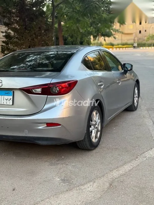 مازدا 3 2016 رمادي مستعملة للبيع - 3