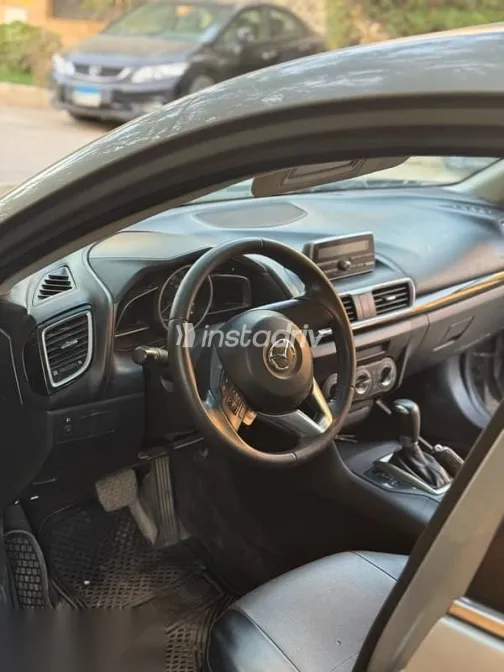 مازدا 3 2016 رمادي مستعملة للبيع - 4