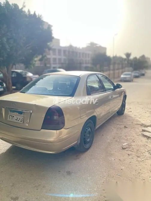دايو نوبيرا 1999 ذهبي مستعملة للبيع - 2