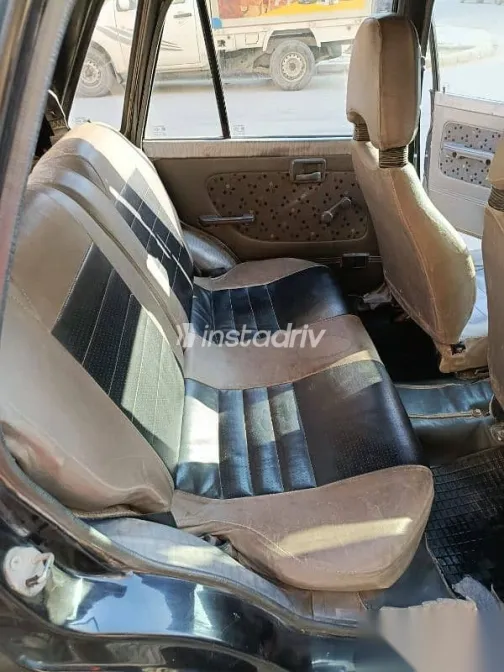 سوزوكى ماروتى 2011 أسود مستعملة للبيع - 4