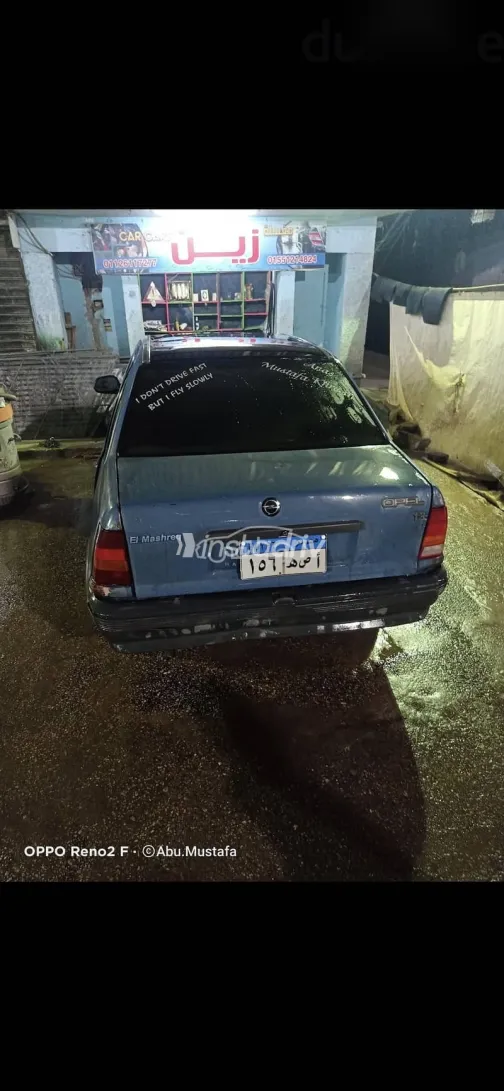 اوبل كاديت 1988 أزرق غامق مستعملة للبيع - 3