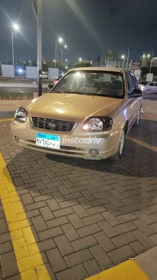 Hyundai Verna 2007 Gold Used for Sale - 1