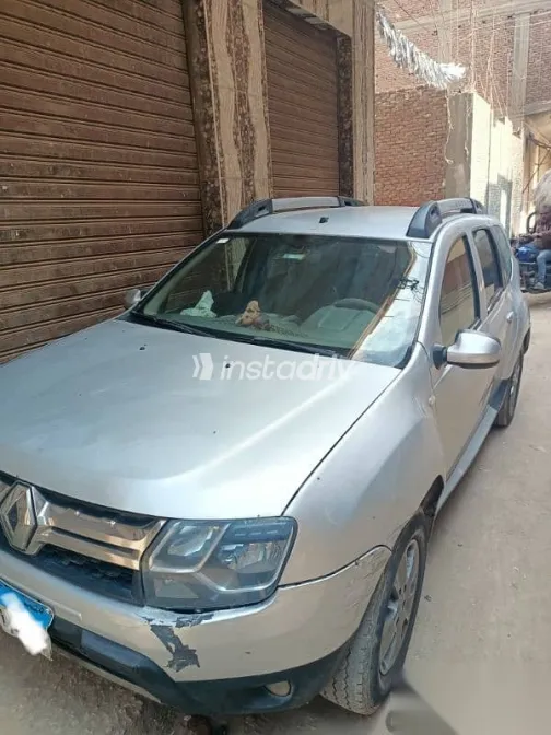 Renault Duster 2017 Silver Used for Sale - 5