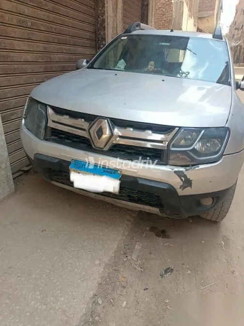 Renault Duster 2017 Silver Used for Sale - 7