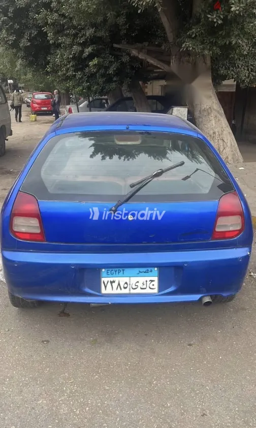 ميتسوبيشي كولت 2003 أزرق غامق مستعملة للبيع - 2