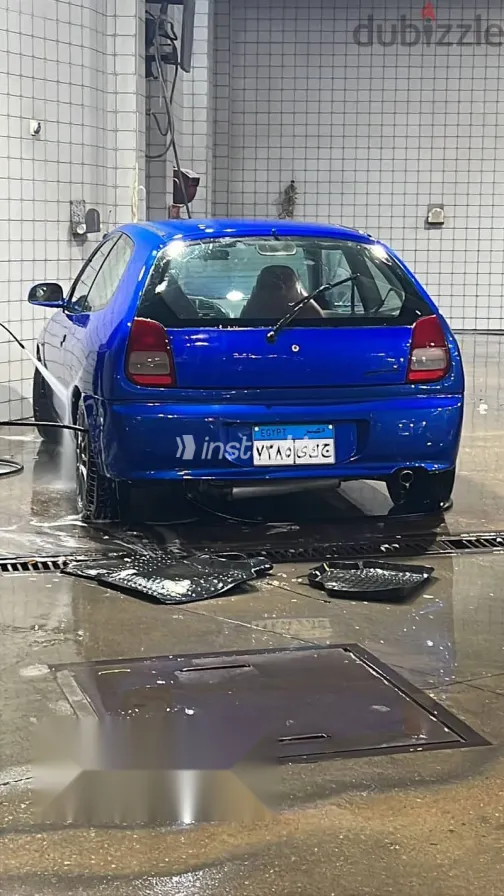 ميتسوبيشي كولت 2003 أزرق غامق مستعملة للبيع - 5