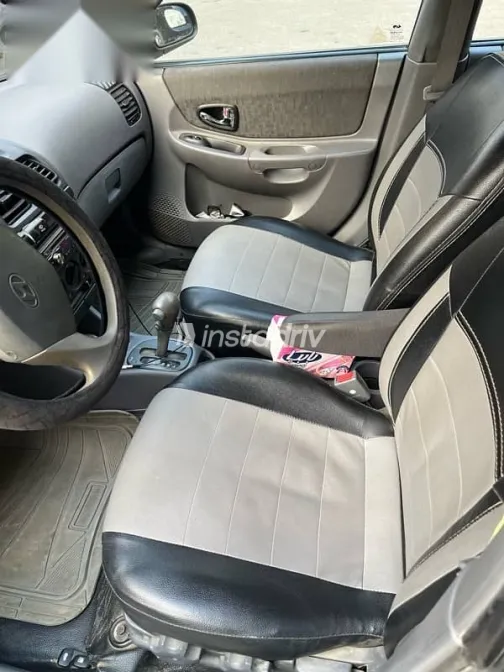 هيونداي فيرنا 2014 رمادي مستعملة للبيع - 5