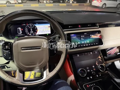 Land Rover Velar 2020 White Used for Sale - 5