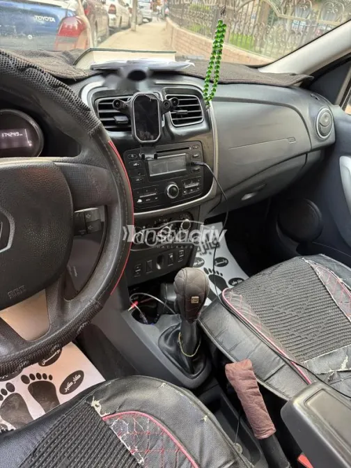 Renault Logan 2016 Black Used for Sale - 4