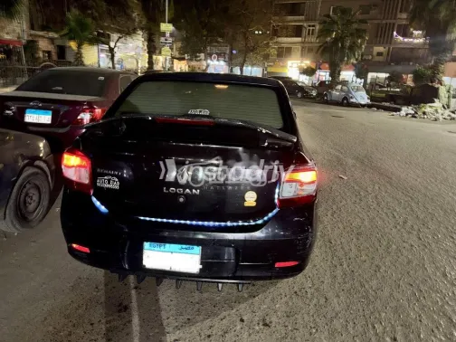 Renault Logan 2016 Black Used for Sale - 5