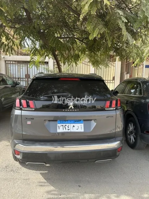 بيجو 3008 2020 رمادي مستعملة للبيع - 4