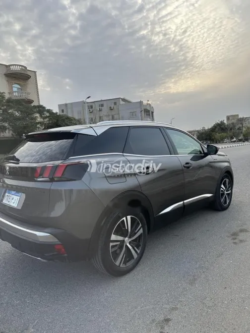 بيجو 3008 2020 رمادي مستعملة للبيع - 5