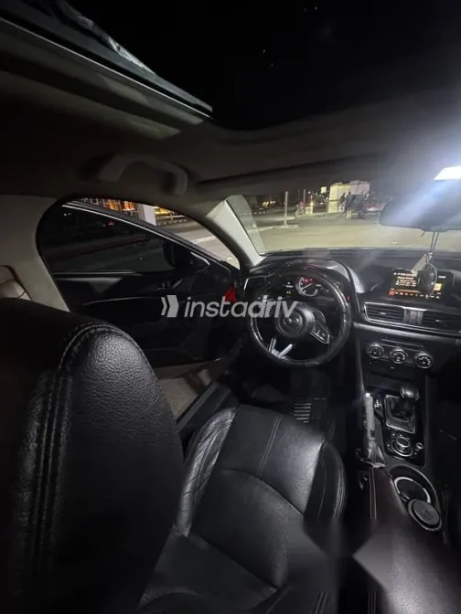 مازدا 3 2018 فضي مستعملة للبيع - 7