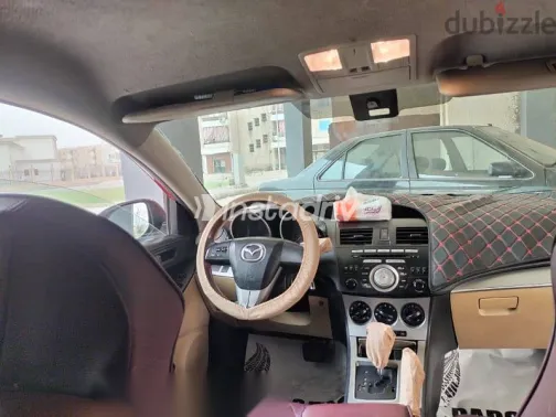 مازدا 3 2011 أحمر مستعملة للبيع - 4