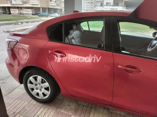 مازدا 3 2011 أحمر مستعملة للبيع - 6