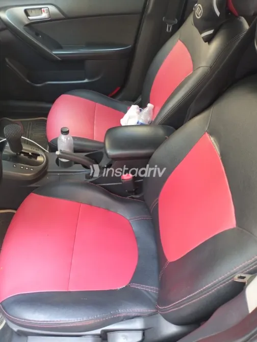 كيا سيراتو 2011 أبيض مستعملة للبيع - 2