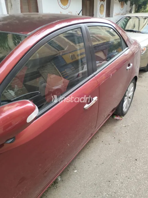 كيا سيراتو 2011 أبيض مستعملة للبيع - 7