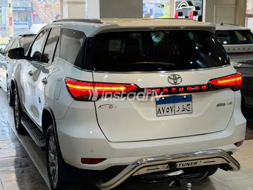 تويوتا فورتشنر 2023 أبيض مستعملة للبيع - 7