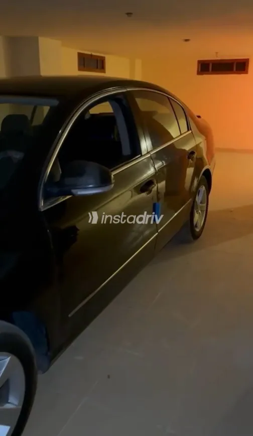 فولكس فاغن باسات 2011 أبيض مستعملة للبيع - 9