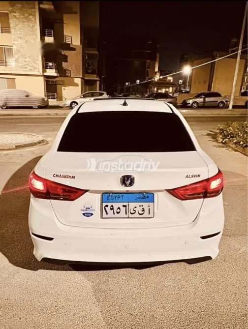 شانجان ألسفن 2022 أبيض مستعملة للبيع - 2